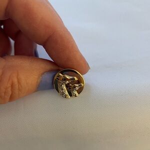 Swarovski Giraffe tac pin